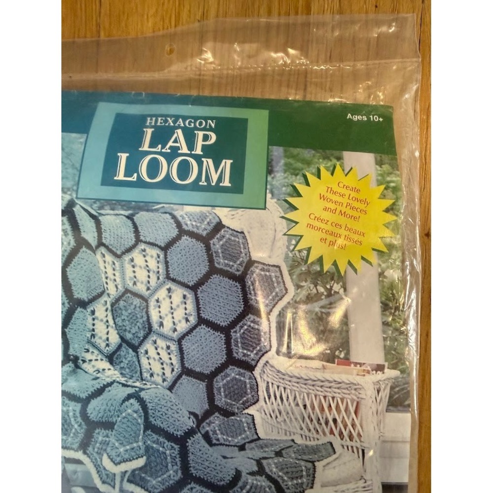 Vintage Craft House Hexagon Shaped Lap Loom Set Weaving SEALED New in Package - Picture 2 of 7